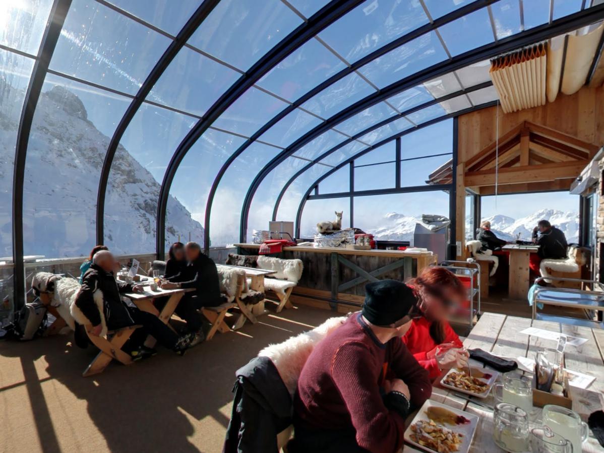 Abri de terrasse télescopique I Abri véranda rétractable pour professionnels I Modèle PRO JURALU 

