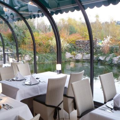 Abri de terrasse coulissant pour bar ou restaurant I Véranda mobile pour espace professionnel I Modèle PRO JURALU
